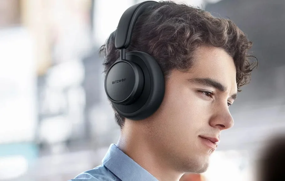 20 000 Ft alatt vihető a zajszűrős BlitzWolf fejhallgató 1