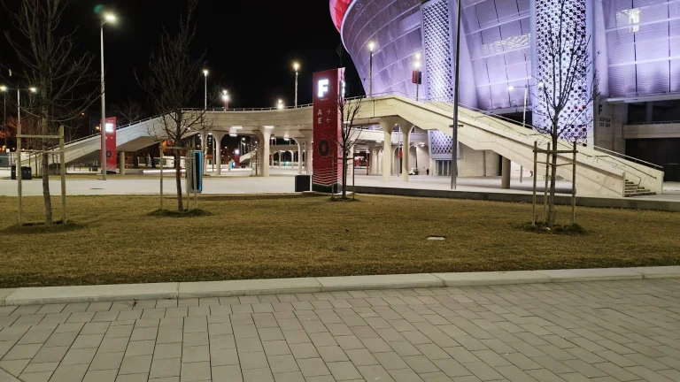 Prueba 4 del teléfono inteligente Poco X83 Pro