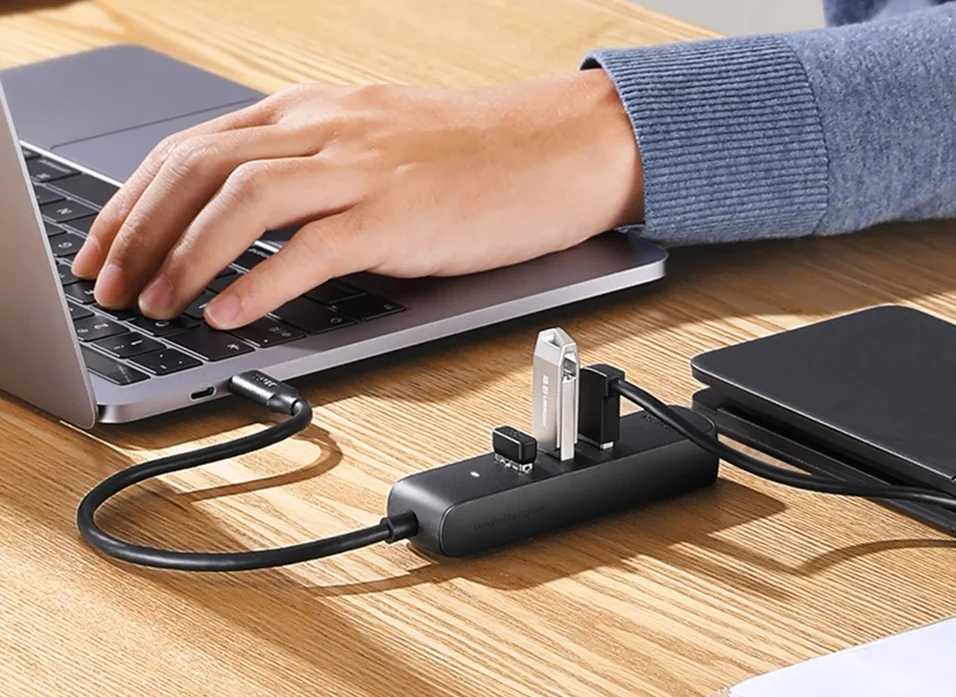 Féláron vihető a Ugreen Type-C-s USB hubja 1