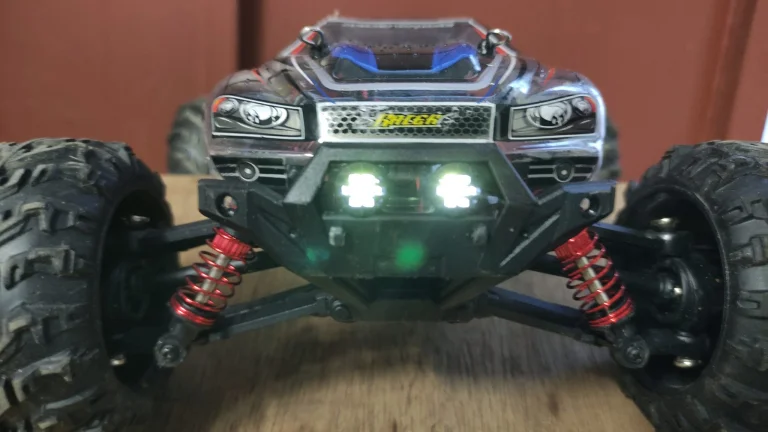 Xinlehong Spirit és Eachine EAT08 távirányítós autók teszt 33