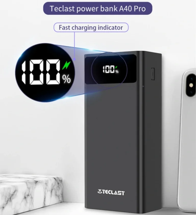 Gigászi power bank a Teclasttól, bomba jó áron 6