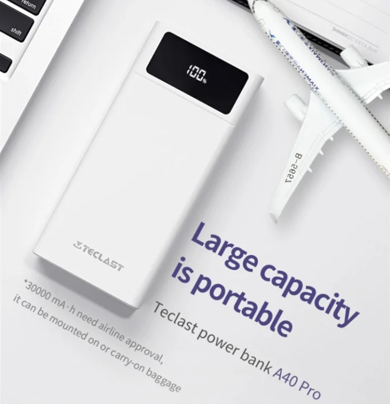 Gigászi power bank a Teclasttól, bomba jó áron 4