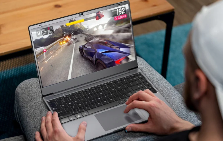 Féláron a Bmax laptop, mint az itthoni megfelelője 12