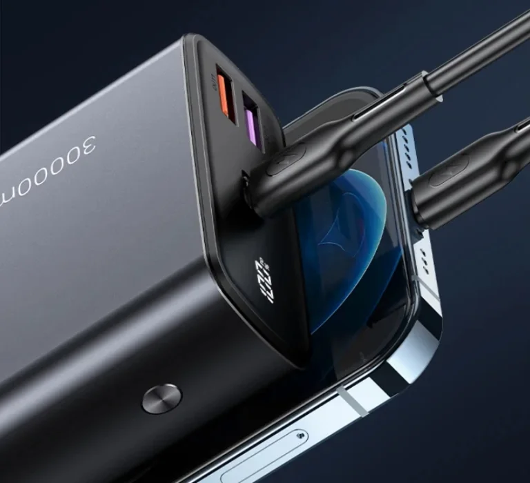 65 wattos és 30 Ah-s power bankot vehetünk jó áron 7