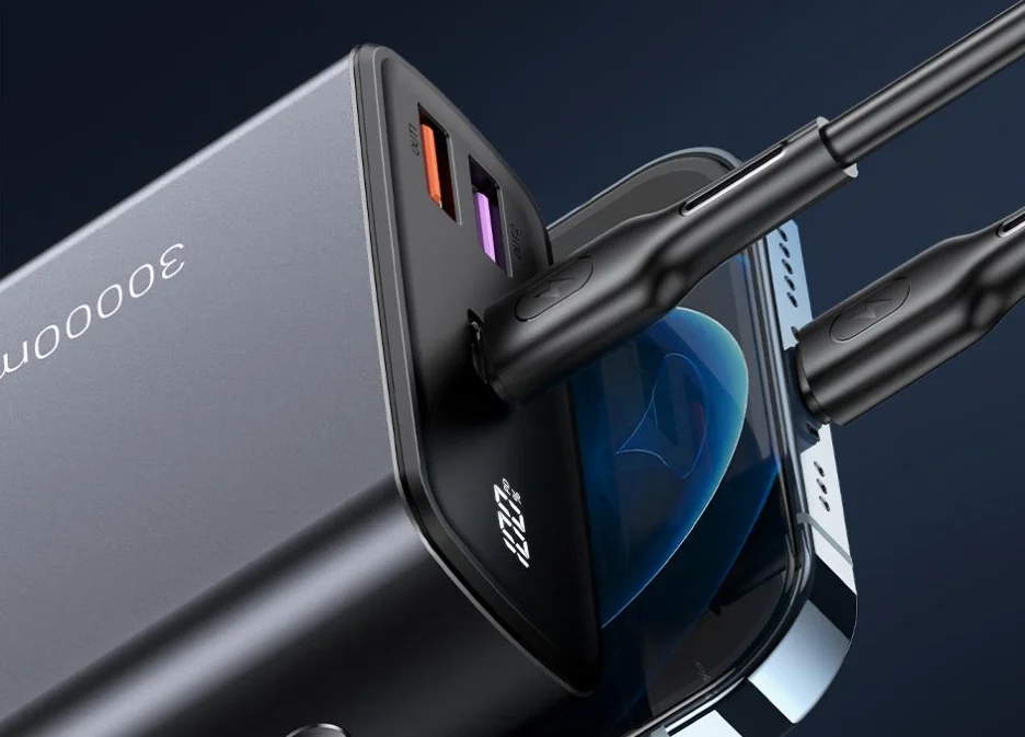 65 wattos és 30 Ah-s power bankot vehetünk jó áron 1