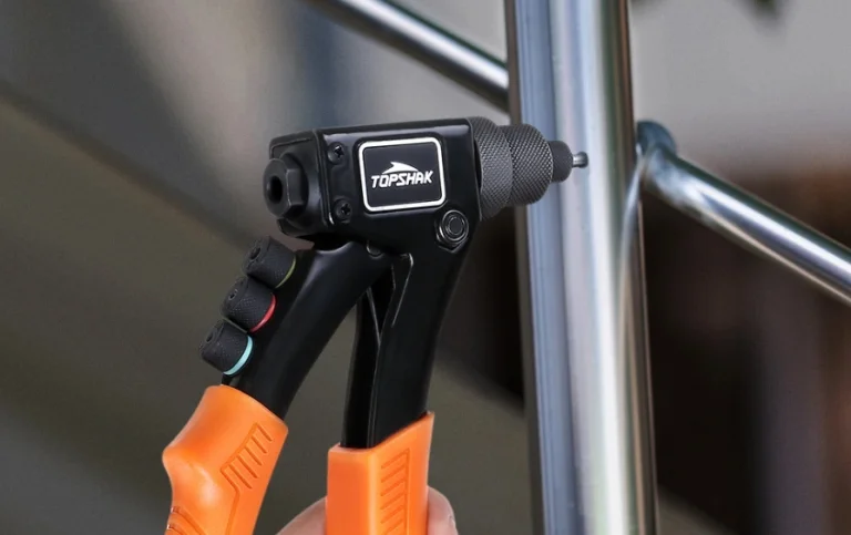 5000 Ft alatt vihető a Topshak szegecselője 3