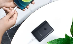 7500 Ft alatt a BlitzWolf kompakt méretű power bankje