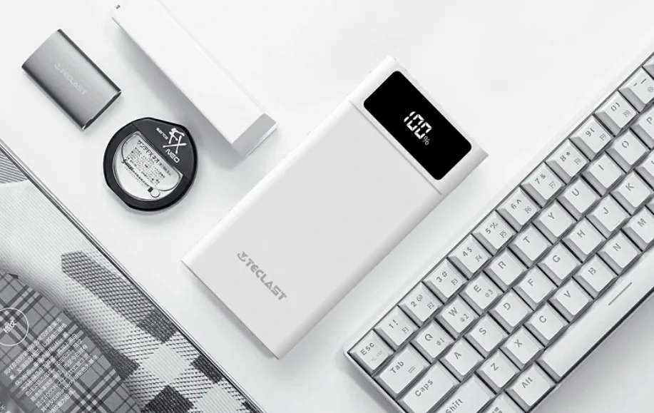 Még maradt pár darab akciós, 30 Ah-s Teclast power bank 1