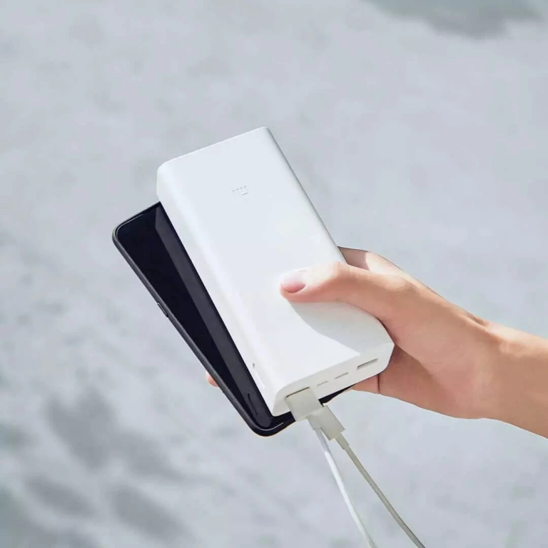 30 Ah-s kapacitással vihető az akciós Xiaomi Power Bank 3 4