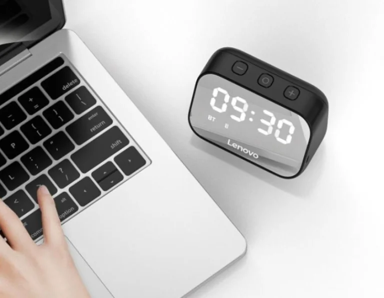 Stílusos és olcsó a Lenovo Bluetooth hangszórós órája 4