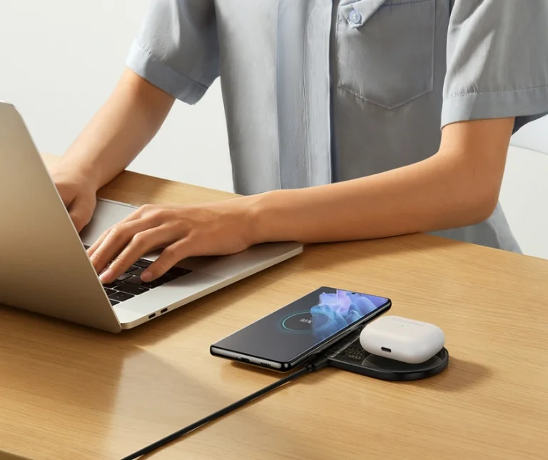 Átlátszó és dupla tekercses a Baseus legújabb Qi töltője 9