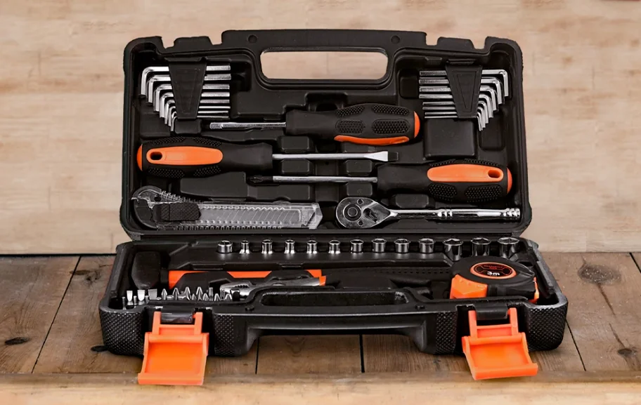 A Topshak közepes szerszámkészlete hihetetlen áron kapható 1