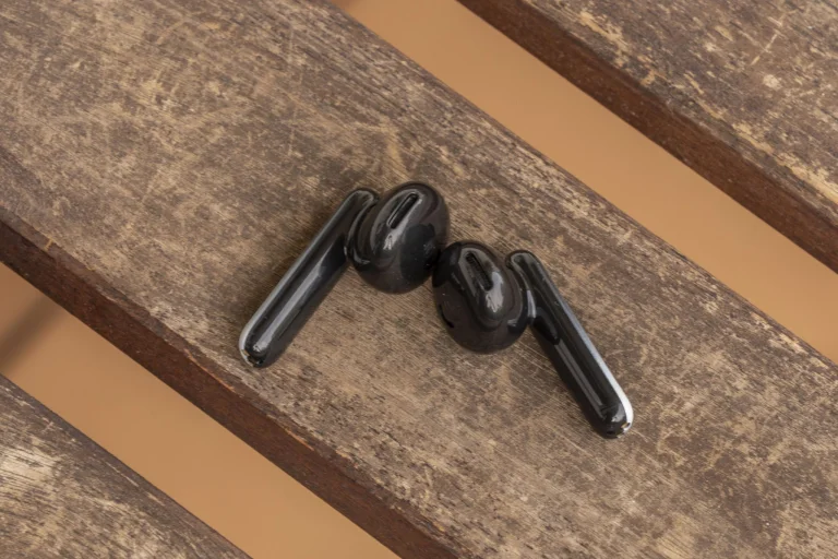 AirAux AA-UM13 semi in-ear TWS fülhallgató teszt 8
