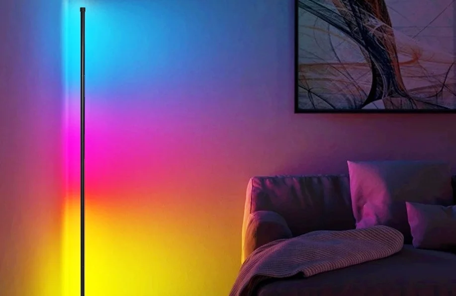 Sarokba állítható, RGB-s, okos állólámpa kedvező áron 1