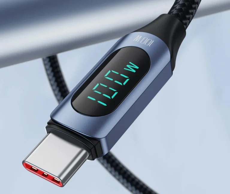 Gyorsan tölt és kijelzőn mutatja a sebességet ez a kábel 3