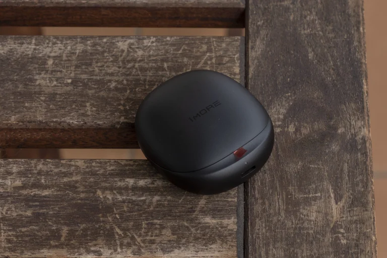 Mélyponton a 1More Aero ára 6