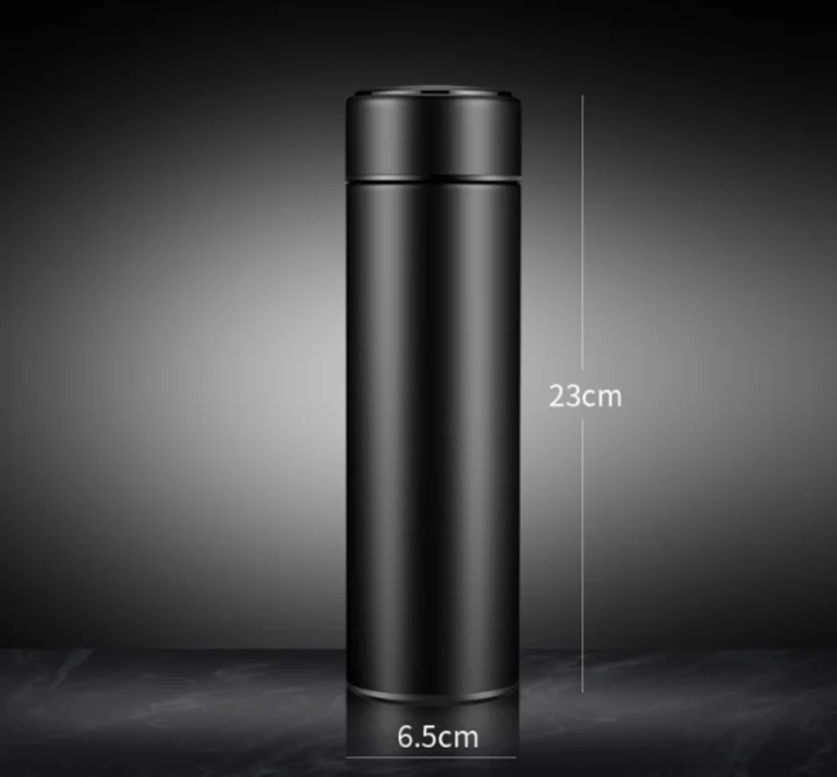 Melegben is hasznos a hőmérséklet kijelzős termosz 12