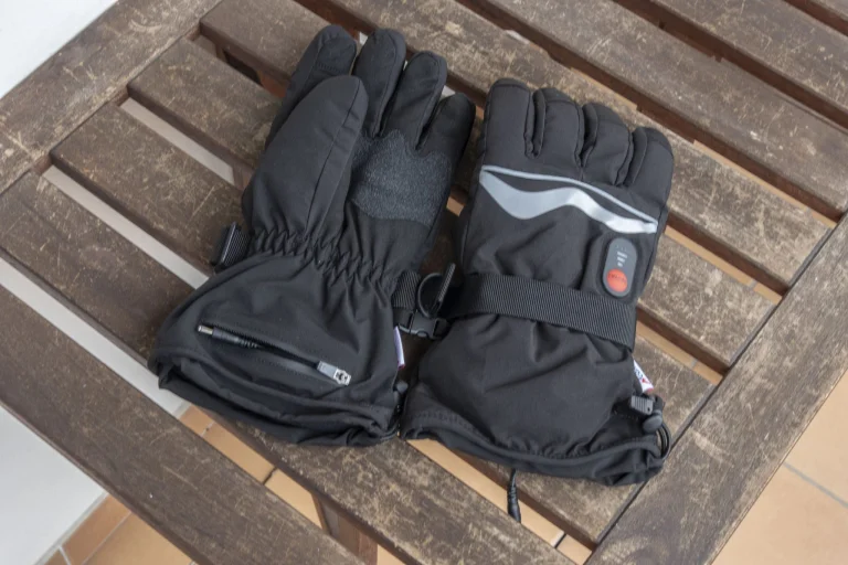 Test 3 des gants de ski chauffants Hcalory