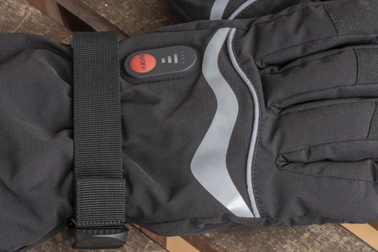 Test 5 des gants de ski chauffants Hcalory