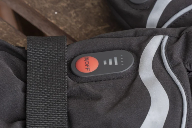Test 6 des gants de ski chauffants Hcalory