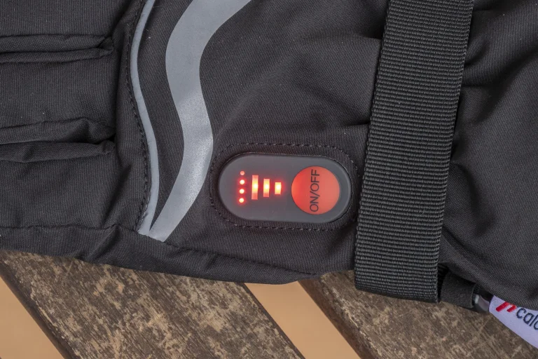 Test 9 des gants de ski chauffants Hcalory