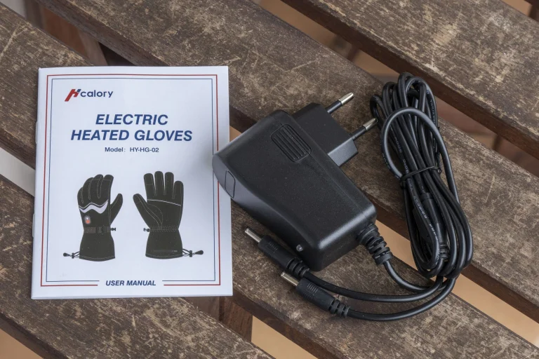 Test 10 des gants de ski chauffants Hcalory