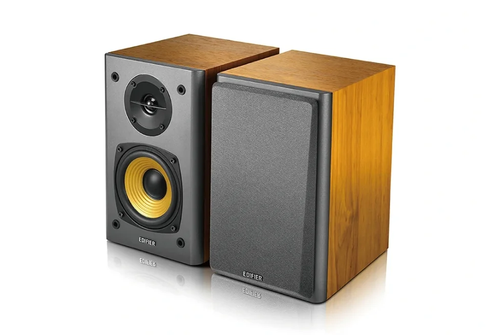 Ingyen stúdió mikrofon jár az akciós Edifier hangszóróhoz 1