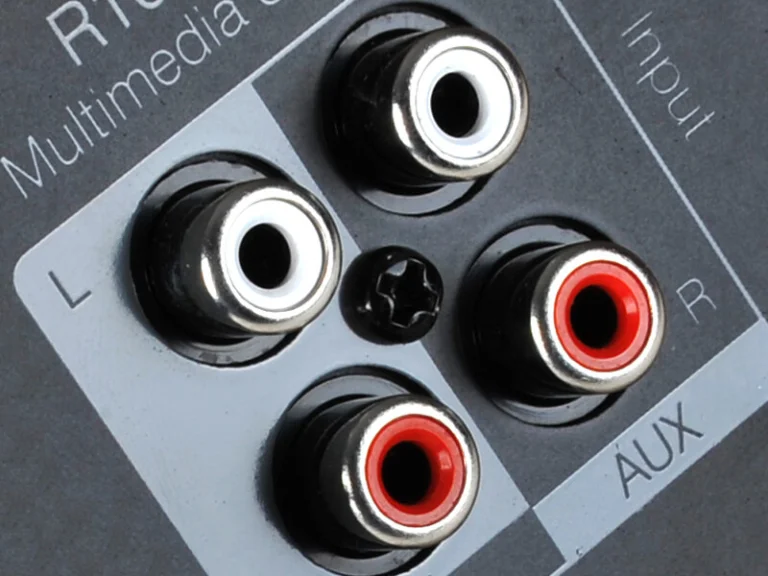 Ingyen stúdió mikrofon jár az akciós Edifier hangszóróhoz 8