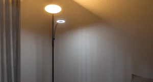 21 000 forintért vihető a BlitzWill állólámpája