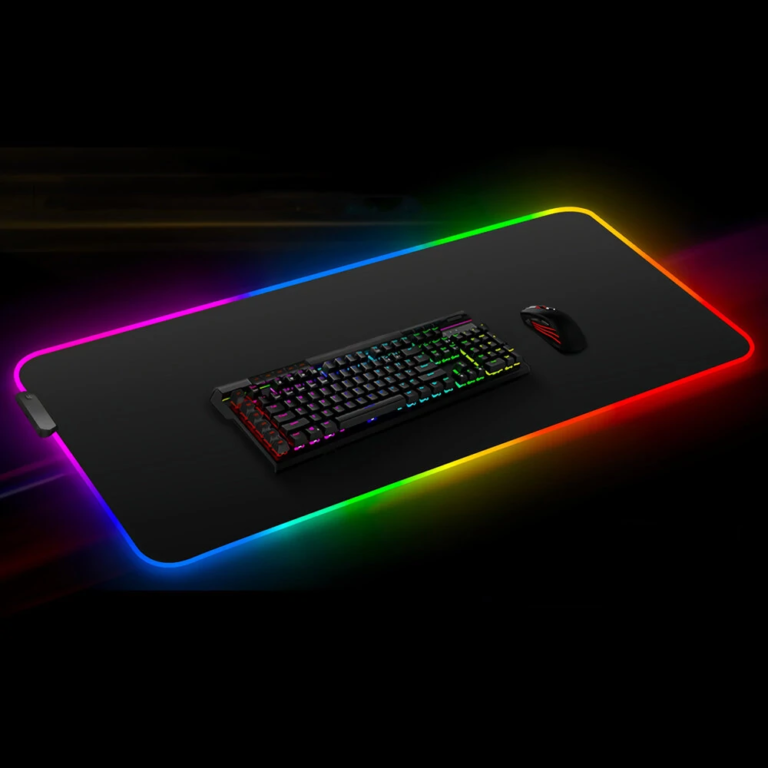 Hatalmas RGB-s egérpad kedvező áron, EU raktárból 9
