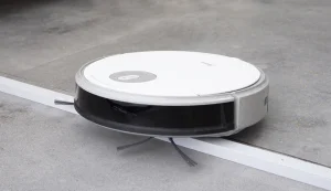 Csak kicsit okos, de nagyon erős a Midea I5C robotporszívó