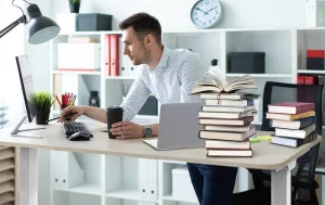 Az Acgam motoros asztala soha nem volt ilyen olcsó