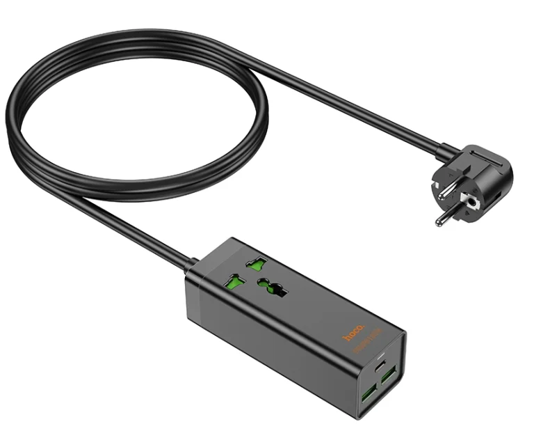 Még konnektor is van a Hoco AC9A 30 wattos töltőn 6