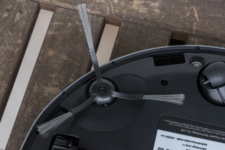 Uwant U200 önürítős robotporszívó teszt 13