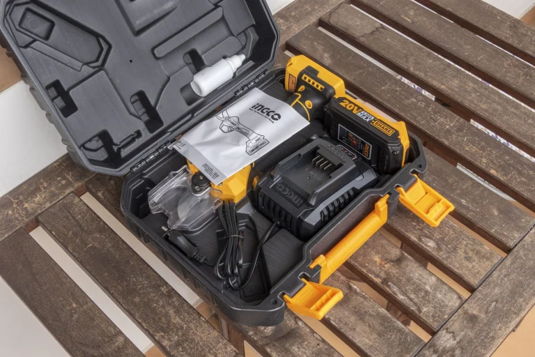 Ingco elektromos metszőolló teszt 4