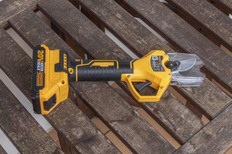 Ingco elektromos metszőolló teszt 6