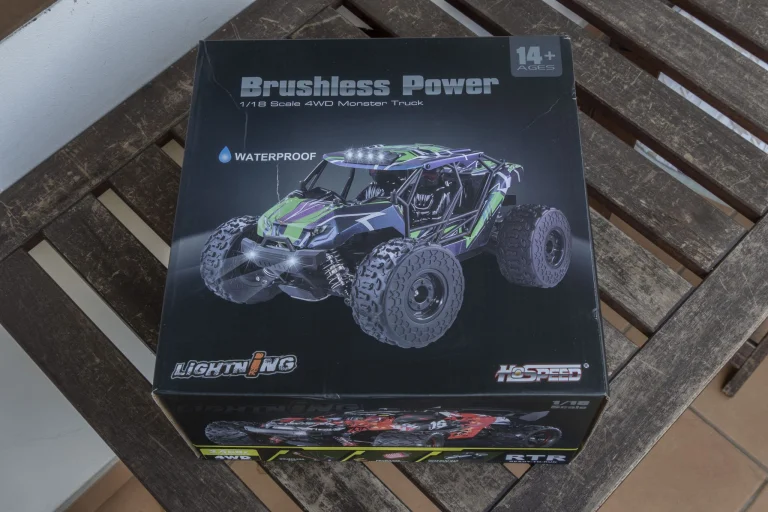 Test de voiture télécommandée sans balais Hospeed HS 18431 2