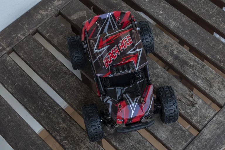 Test de voiture télécommandée sans balais Hospeed HS 18431 6