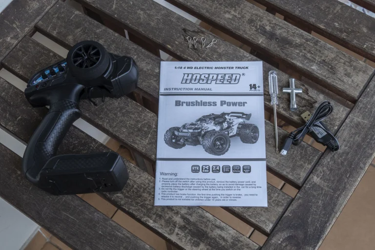 Test de voiture télécommandée sans balais Hospeed HS 18431 15
