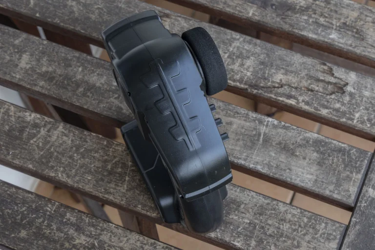 Test de voiture télécommandée sans balais Hospeed HS 18431 19