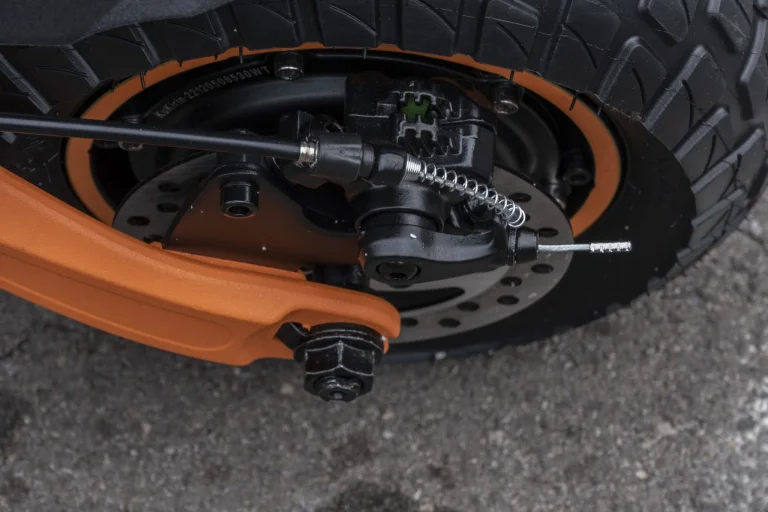 Prueba y análisis del patinete eléctrico Kukirin G2 Pro 10