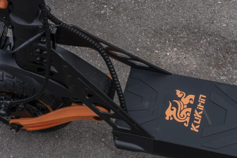 Prueba y análisis del patinete eléctrico Kukirin G2 Pro 13