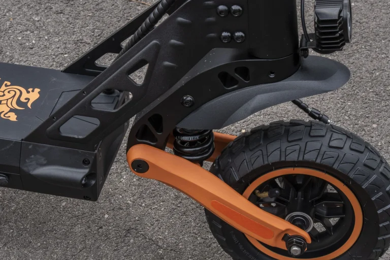 Prueba y análisis del patinete eléctrico Kukirin G2 Pro 21