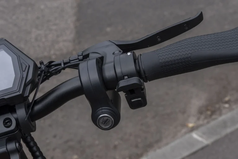 Prueba y análisis del patinete eléctrico Kukirin G2 Pro 27