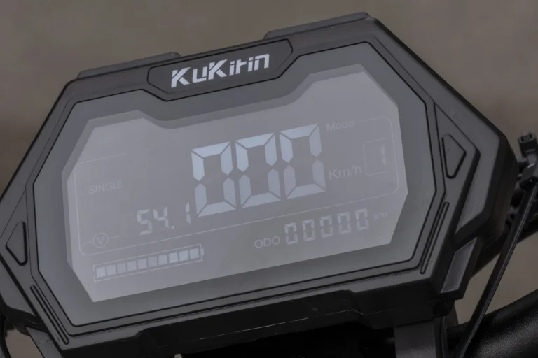 Prueba y análisis del patinete eléctrico Kukirin G2 Pro 30