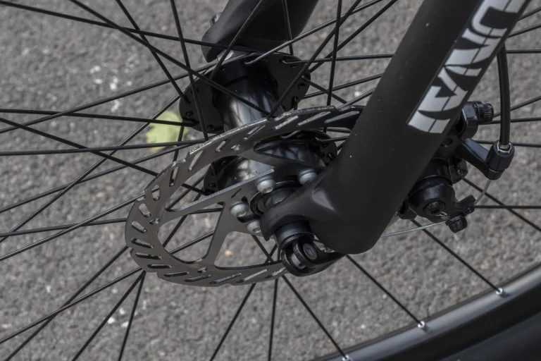 Gunai GN29 elektromos kerékpár teszt 13