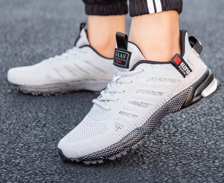 A 6800 Ft-os Baasploa edzőcipőt szereti az internet népe 6