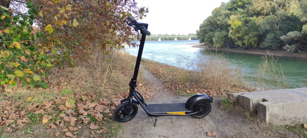 Emoko A19 elektromos roller teszt 1
