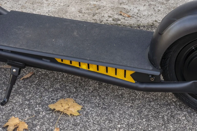 Emoko A19 elektromos roller teszt 4