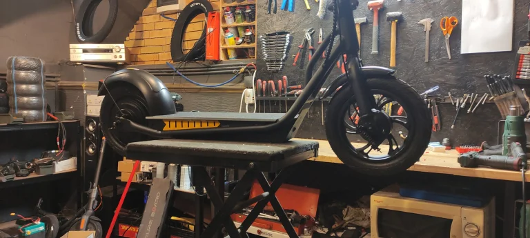 Emoko A19 elektromos roller teszt 22